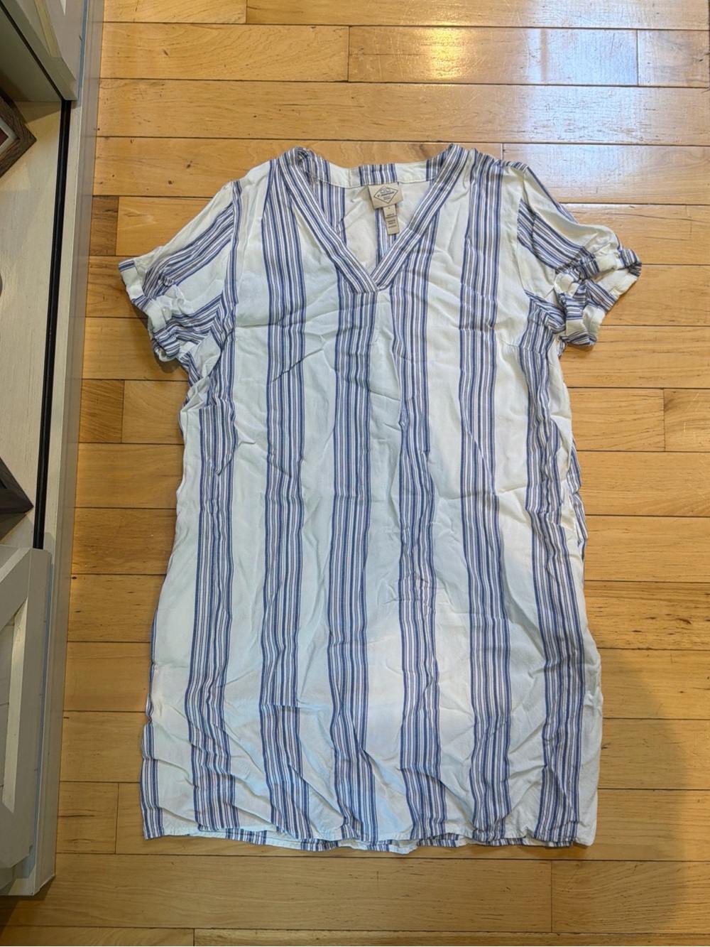 St Johns Bay Womens V- Neck Short sleeve tunic Dress Blue White Size LARGE